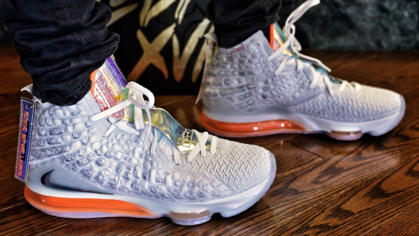 Giày Nike LeBron 17 Future Air CT3843-100 - Ảnh 8