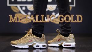 Alternative view of Giày Nike Air Max Plus 'Metallic Gold' AR0259-700