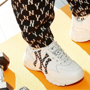 Giay MLB BigBall Chunky Mono NY 'White' 3ASHCM01N-50WHS