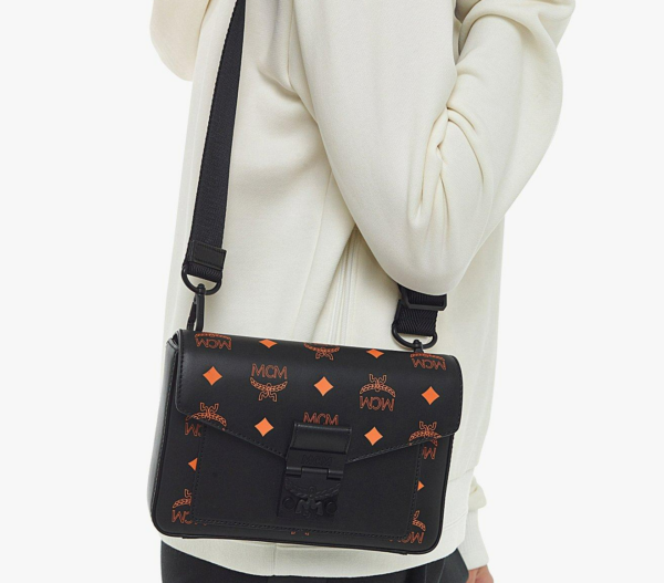 Túi MCM Millie Crossbody Splash Logo Black MMRBASX05O9001 - Ảnh 3