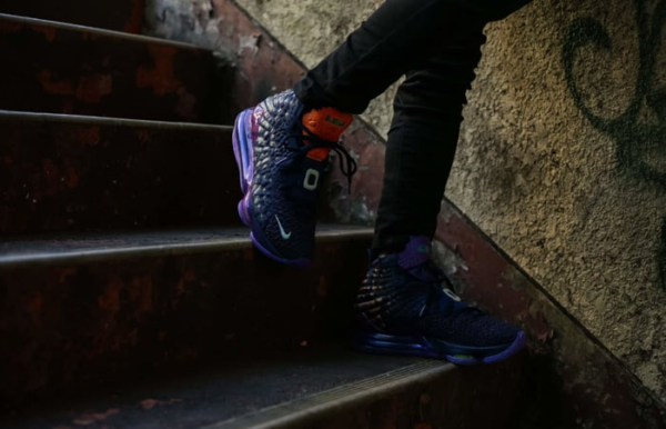 Giày Nike LeBron 17 GS 'Constellations' BQ5594-407 - Ảnh 7