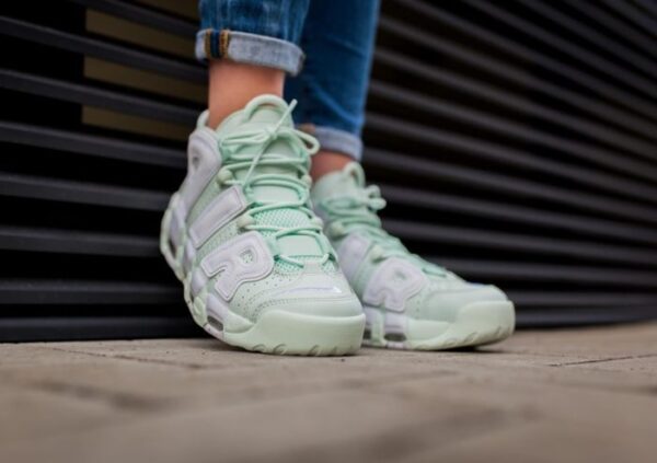 Giày Nike Wmns Air More Uptempo 'Barely Green' 917593-300 - Ảnh 4