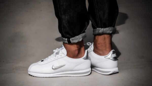 Giày Nike Cortez Basic Jewel 'Metallic Silver' 833238-101 - Ảnh 3