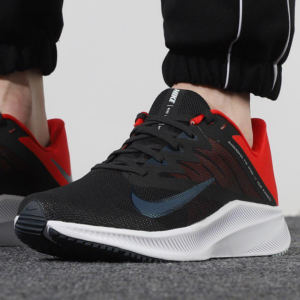 Alternative view of Giày Nike Quest 3 'Bred' CD0230-016
