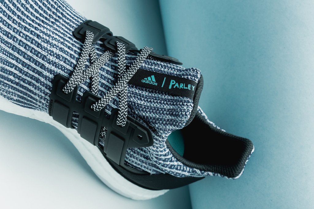 Giày Adidas x Parley Ultraboost 4.0 'White Carbon' BC0248 - Ảnh 5