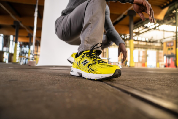 Giày New Balance 530v2 Retro 'Sulphur Yellow' MR530SE - Ảnh 4