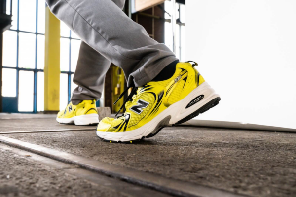 Giày New Balance 530v2 Retro 'Sulphur Yellow' MR530SE - Ảnh 6