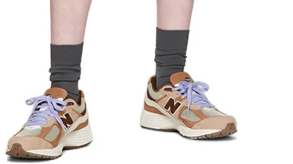 Giày New Balance 2002R 'SSENSE Corduroy' M2002RSS - Ảnh 3