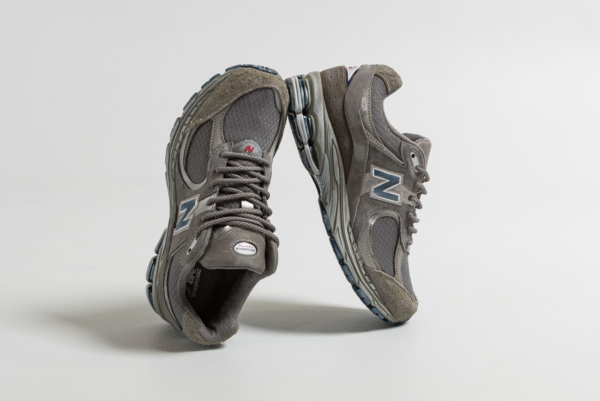Giày New Balance 2002R 'Grey Brown Pouch' M2002RVA - Ảnh 7
