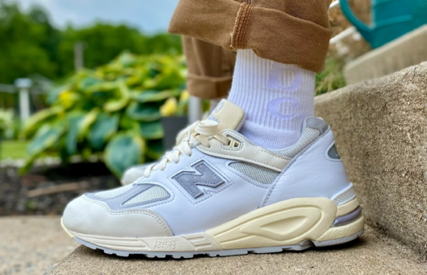 Giày New Balance 990v2 'MiUSA Sea Salt' M990TC2 - Ảnh 3