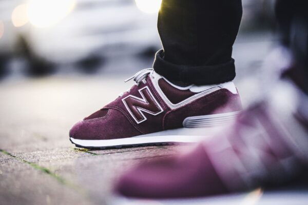 Giày New Balance 574 'Burgundy' WL574ER - Ảnh 4