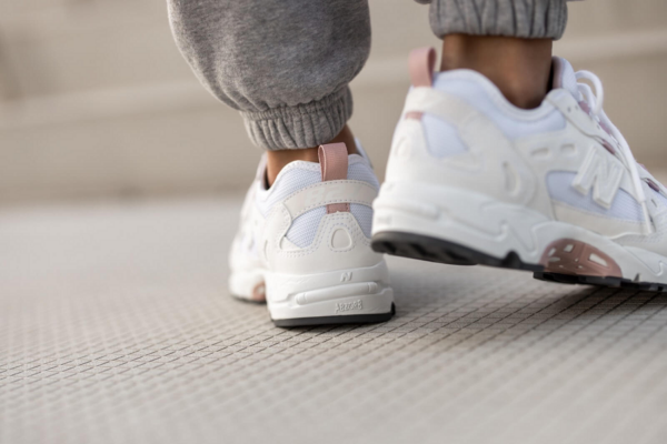 Giày New Balance Wmns 'White' WL827BBC - Ảnh 6