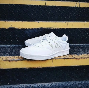 Alternative view of Giày New Balance 'White' CRT300LR