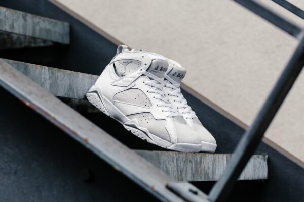 Giày Nike Air Jordan 7 Retro 'Pure Platinum' 304775-120 - Ảnh 15