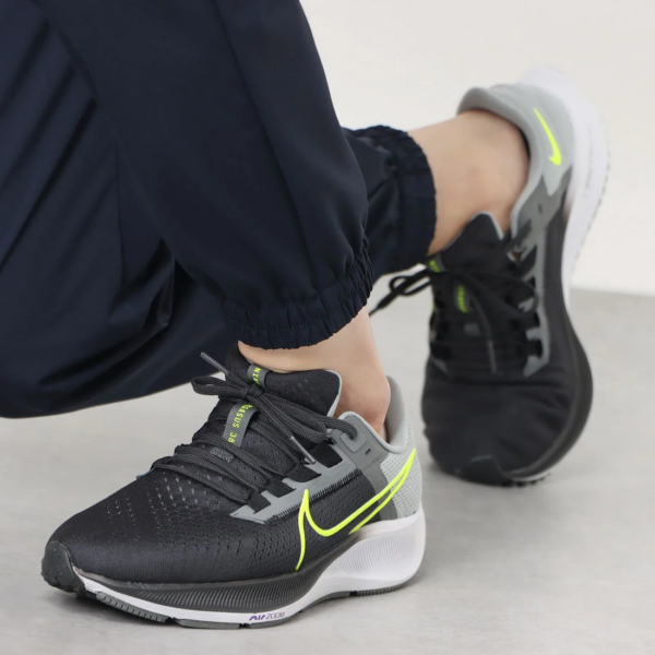 Giày Nike Air Zoom Pegasus 38 'Dark Smoke Grey Volt' CW7356-005 - Ảnh 3