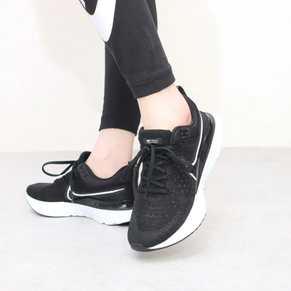 Giày Nike Wmns React Infinity Run Flyknit 2 'Black' CT2423-002 - Ảnh 4