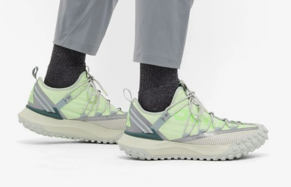 Giày Nike ACG Mountain Fly Low Multi DJ4030-001 - Ảnh 4