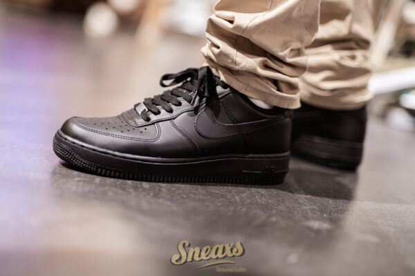 Giày Nike Air Force 1 Low Triple Black 315122-001 - Ảnh 5
