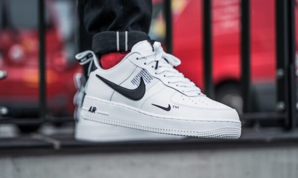 Giày Nike Air Force 1 '07 Lv8 Utility Low AJ7747-100 - Ảnh 4