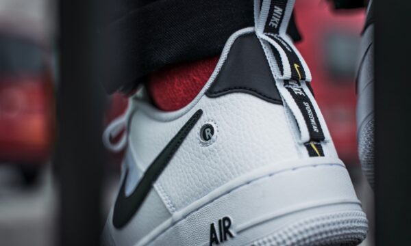 Giày Nike Air Force 1 '07 Lv8 Utility Low AJ7747-100 - Ảnh 5
