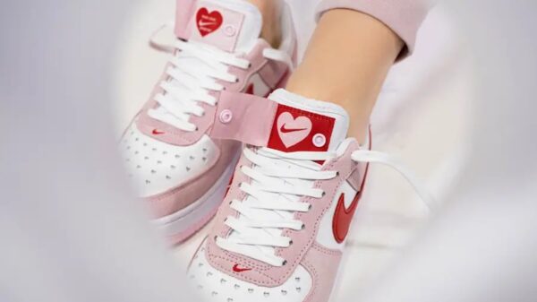 Giày Nike Air Force 1 Low '07 QS 'Valentine’s Day Love Letter' DD3384-600 - Ảnh 2