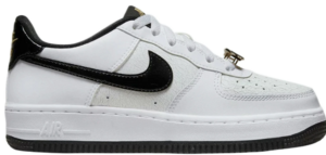 Giay Nike Air Force 1 GS World Champs 'White' DQ0300-100