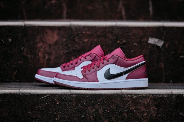 Giày Nike Air Jordan 1 Low 'Noble Red' 553558-604 - Ảnh 6