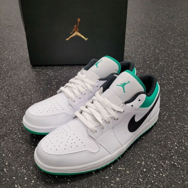 Giày Nike Air Jordan 1 Low 'White Lucky Green' 553558-129 - Ảnh 2