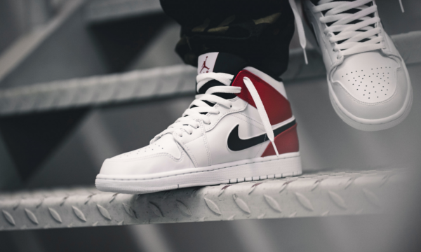 Giày Nike Air Jordan 1 Mid 'White Chicago Remix' 554724-116 - Ảnh 5