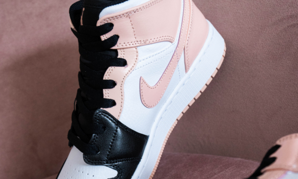 Giày Nike Air Jordan 1 Mid GS 'Crimson Tint' 554725-133 - Ảnh 9