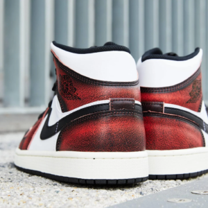 Giay Nike Air Jordan 1 Mid 'Wear Away Chicago' DV9565-006