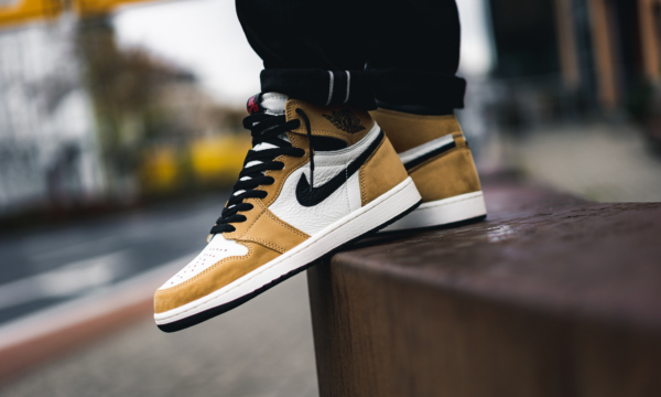 Giày Nike Air Jordan 1 Retro High OG 'Rookie Of The Year' 555088-700 - Ảnh 3