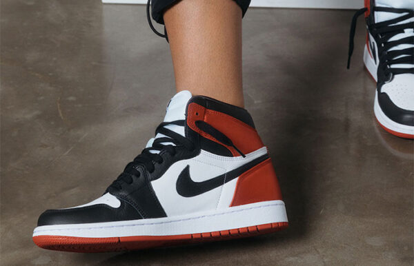 Giày Nike Air Jordan 1 Retro High 'Satin Black Toe' CD0461-016 - Ảnh 5