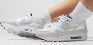 Giay Nike Air Max 1 'Air Max Day La Ville Lumiere' DQ9326-100