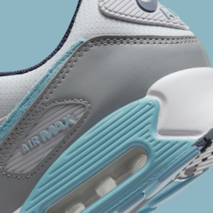 Giay Nike Air Max 90 'White Grey Blue' DM0029-003