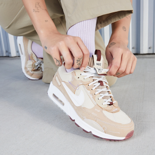 Giay Nike Serena Williams x Air Max 90 Futura 'Hemp' DX4221-200