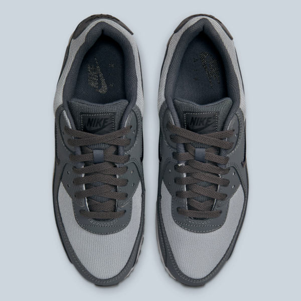 Giay Nike Air Max 90 'Jewel Wolf Grey' DX2656-002