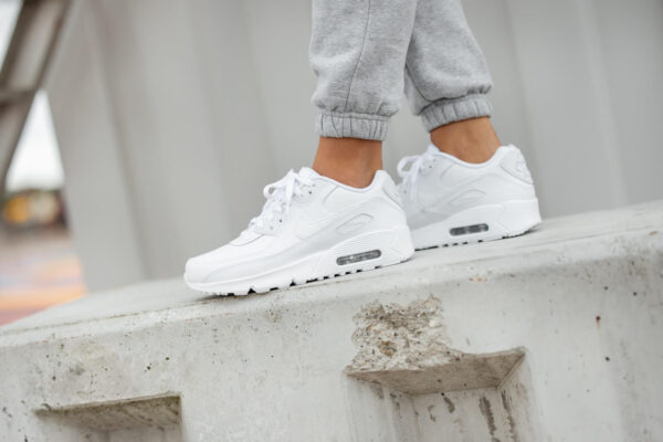 Giày Nike Air Max 90 Leather GS 'White' CD6864-100 - Ảnh 3