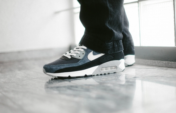 Giày Nike Air Max 90 Premium 'Off Noir Particle Grey' DA1641-003 - Ảnh 3