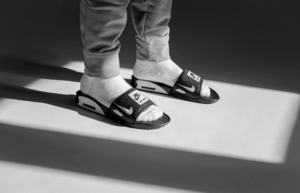 Alternative view of Dép Nike Air Max 90 Slide 'Black' BQ4635-002