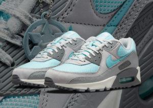 Giay Nike Air Max 90 'Snowflake' DQ0789-001