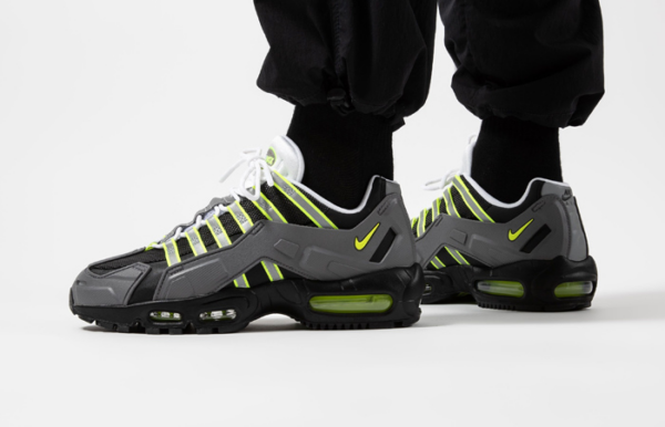 Giày Nike Air Max 95 NDSTRKT Neon CZ3591-002 - Ảnh 4