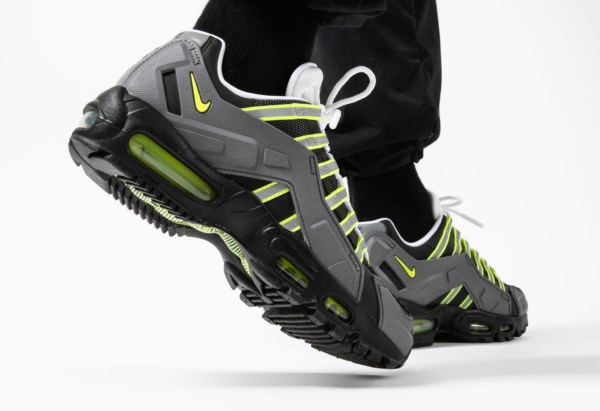 Giày Nike Air Max 95 NDSTRKT Neon CZ3591-002 - Ảnh 2