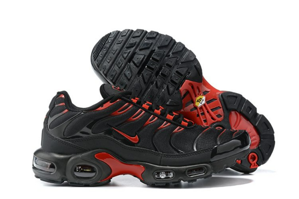 Giày Nike Air Max Plus Black University Red CU4864-001 - Ảnh 3