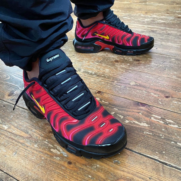 Giày Nike Supreme x Air Max Plus TN 'University Red' DA1472-600 - Ảnh 4