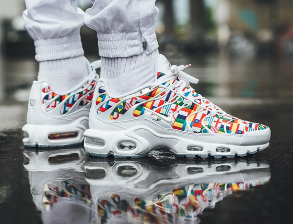 Giày Nike Air Max Plus 'International Flag' AO5117-100 - Ảnh 6