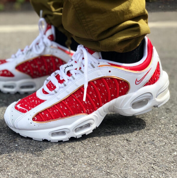 Giày Nike Supreme x Air Max Tailwind 4 'University Red' AT3854-100 - Ảnh 2