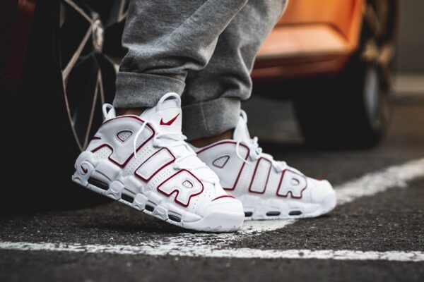 Giày Nike Air More Uptempo 'White Varsity Red' 921948-102 - Ảnh 3