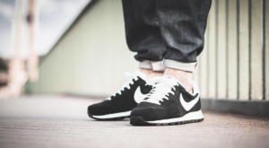 Giay Nike Air Pegasus 83 'Black White' DH8229-001