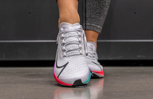 Giày Nike Wmns Air Zoom Pegasus 37 FlyEase 'White Multi-Color' CK8605-100 - Ảnh 5
